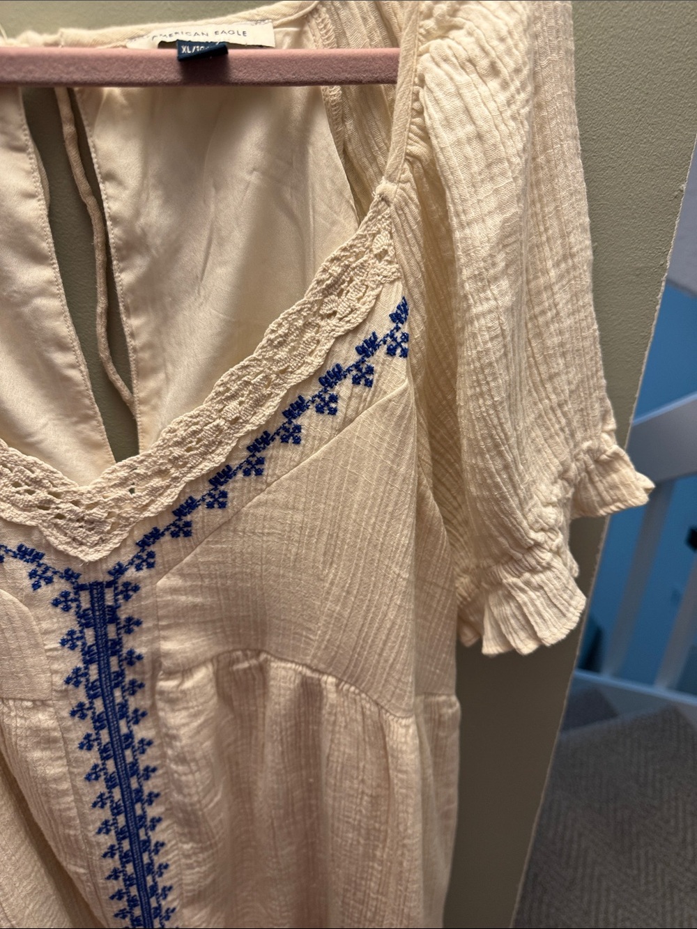 American Eagle Outfitters Cream Tunic Top with Blue Embroidery - Picture 3 of 3